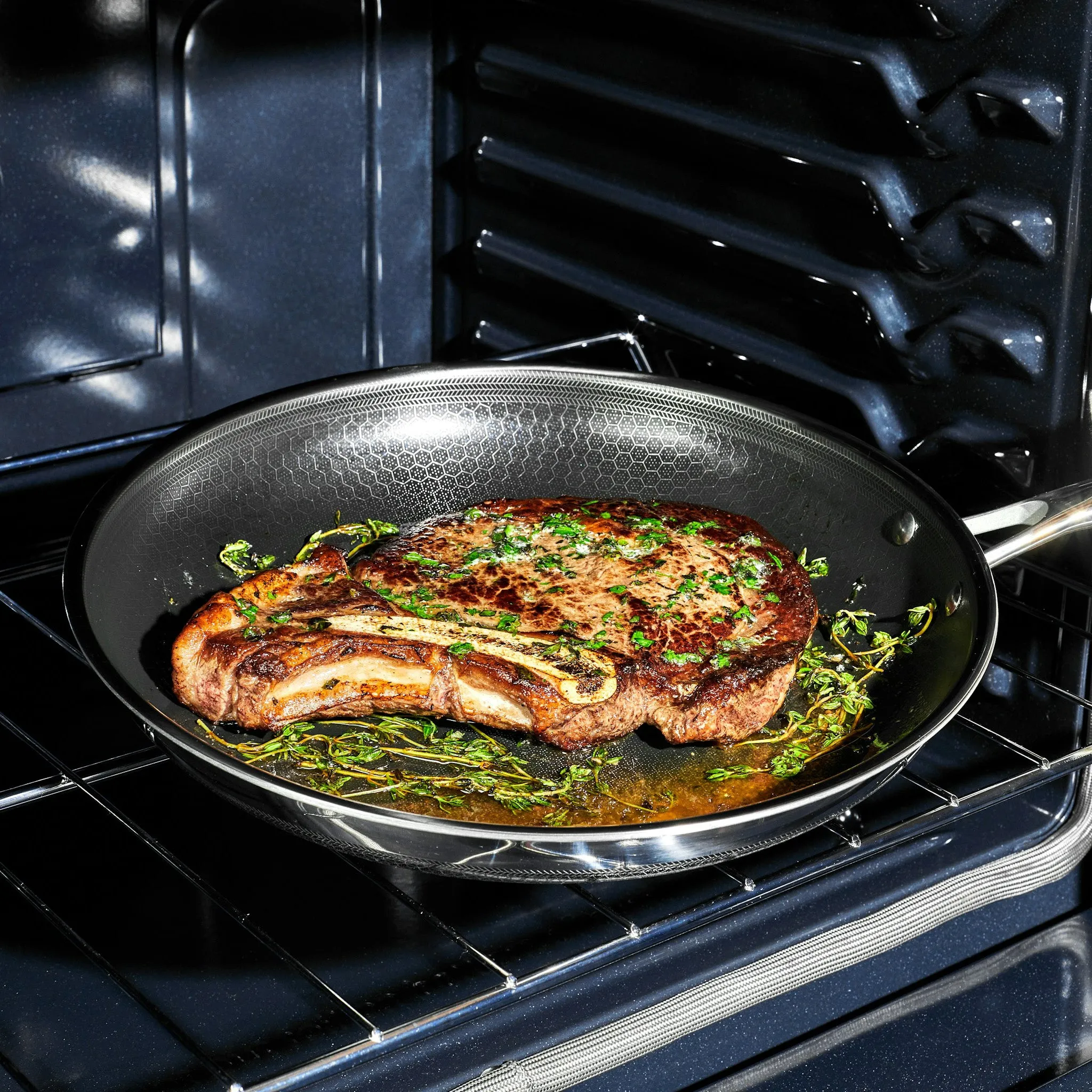 30 cm & 25 cm Hybrid Pan & Lid Set